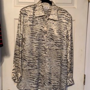 4 FOR $20 Beautiful Dressy Blouse💐